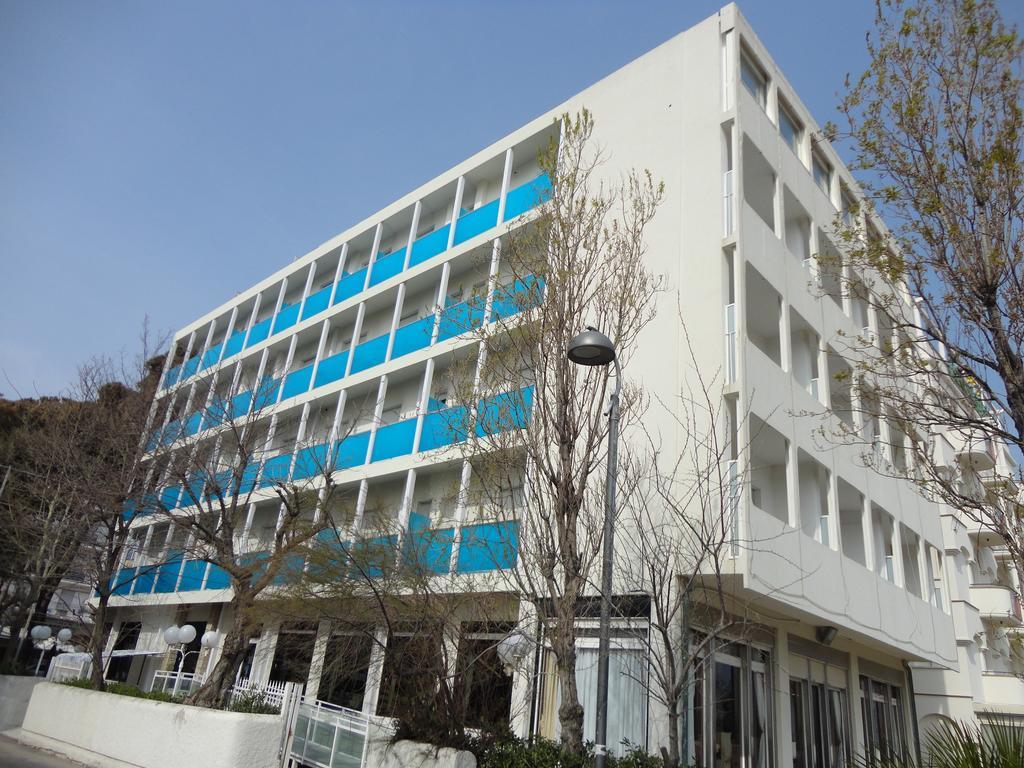 רימיני Hotel Spiaggia Marconi מראה חיצוני תמונה