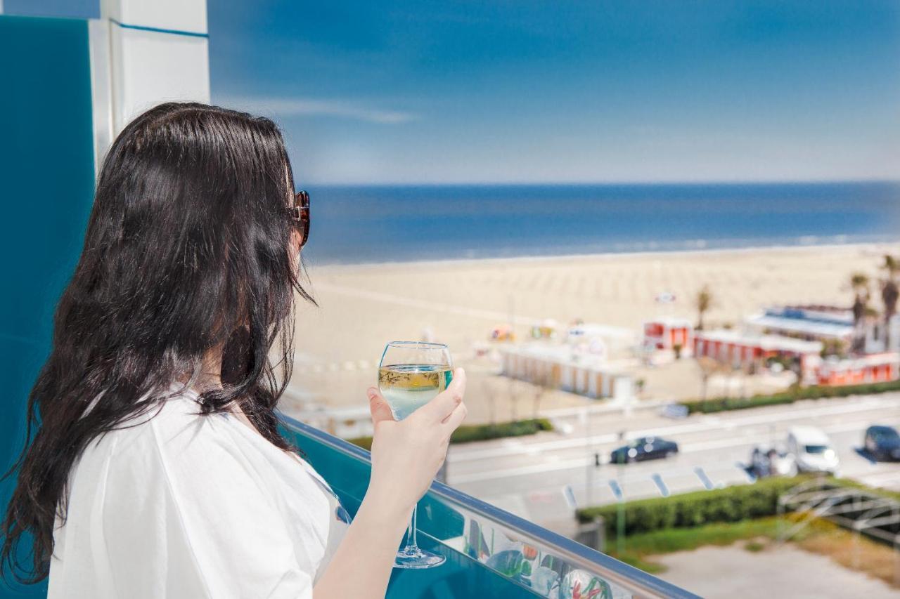 רימיני Hotel Spiaggia Marconi מראה חיצוני תמונה