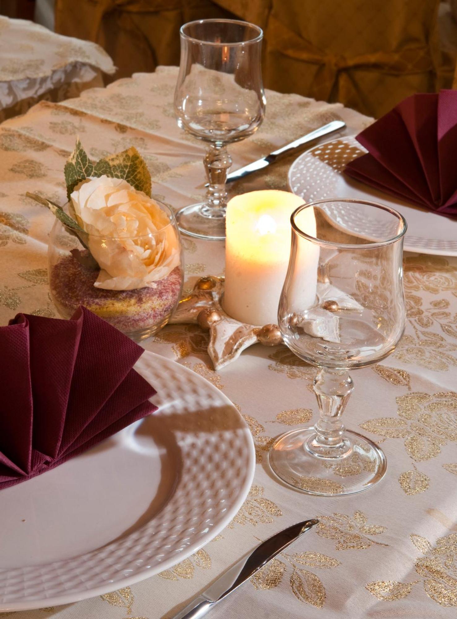 רימיני Hotel Spiaggia Marconi מראה חיצוני תמונה