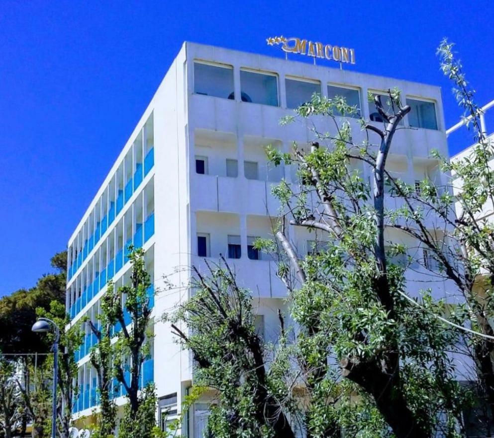 רימיני Hotel Spiaggia Marconi מראה חיצוני תמונה
